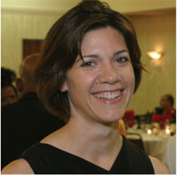 Loretta Fernandez
